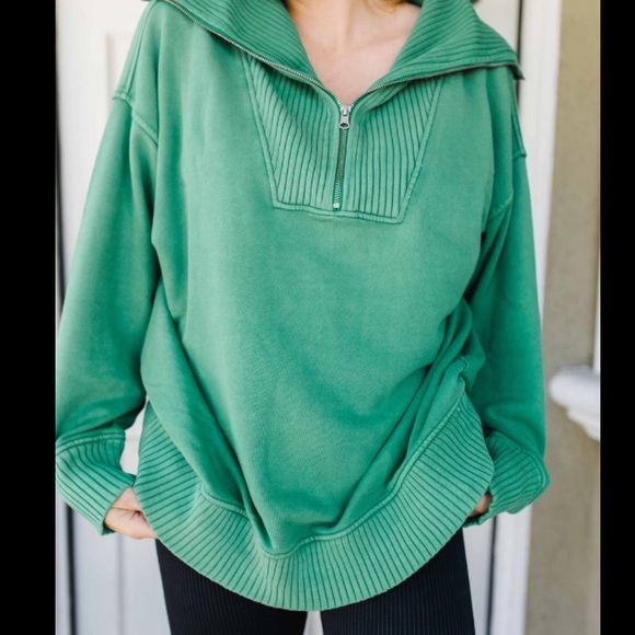 Aerie Women’s Down To Earth Quarter Zip in Green, Size small oversized - Picture 4 of 16